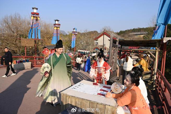 近年来,我市依托横店影视城"中国影视梦工厂"的资源优势,通过整合全市